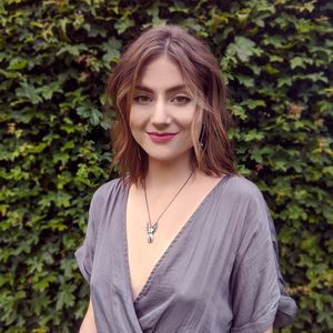 Meet your Posher, Thena